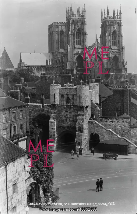 : York Minster and Bootham Bar : York Minster and Bootham Bar