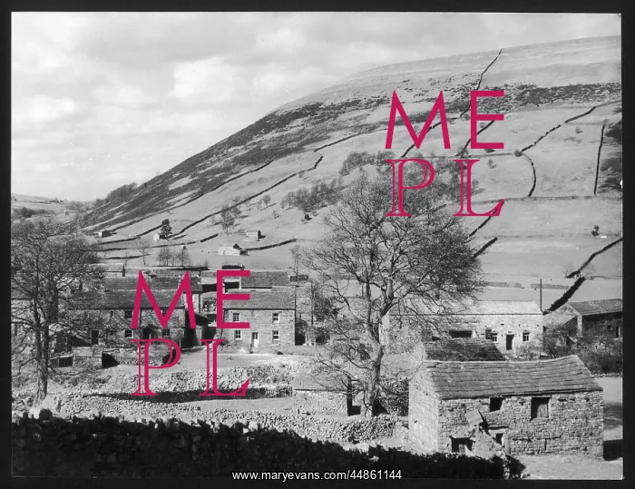 : THE YORKSHIRE DALES : THE YORKSHIRE DALES