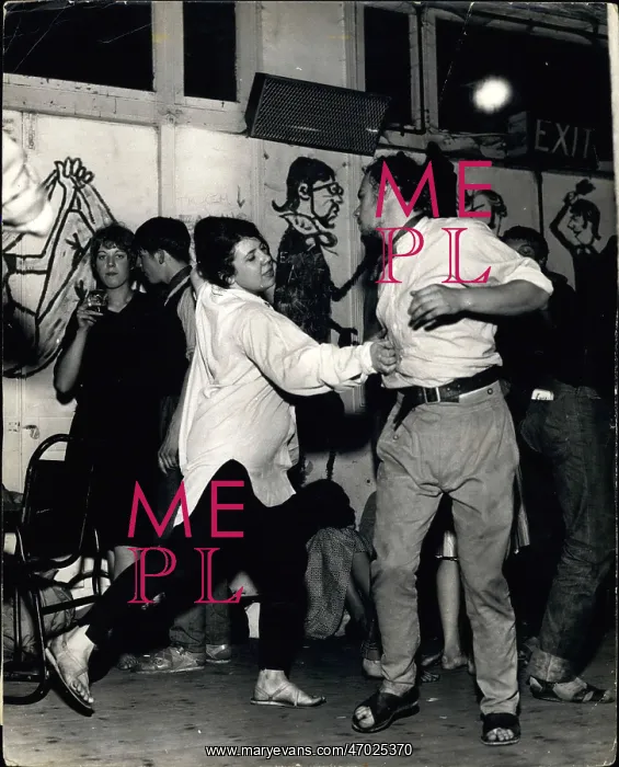 : Young Beatniks at Eel Pie Island, Twickenham, SW London : Young Beatniks at Eel Pie Island, Twickenham, SW London