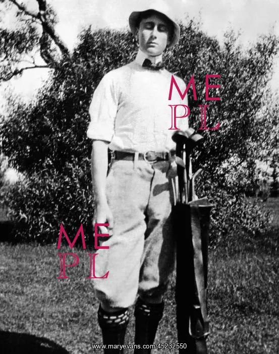 : Young Franklin Roosevelt at on a golf course ? : Young Franklin Roosevelt at on a golf course ?