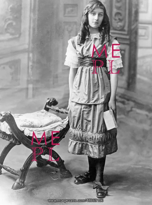 : Young girl, 1912 : Young girl, 1912