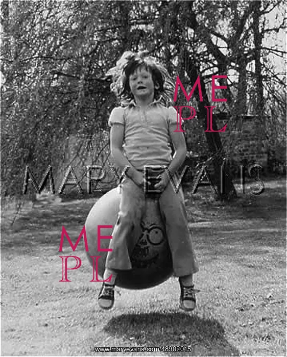 : YOUNG GIRL / SPACEHOPPER : YOUNG GIRL / SPACEHOPPER