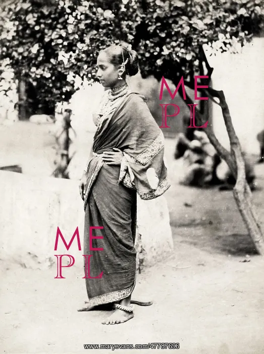  : Young Indian woman, sari