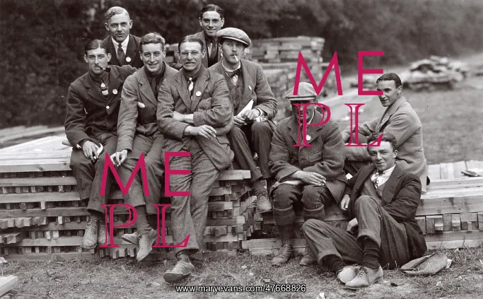 : Young men in UOTC, Epsom, Surrey, WW1 : Young men in UOTC, Epsom, Surrey, WW1