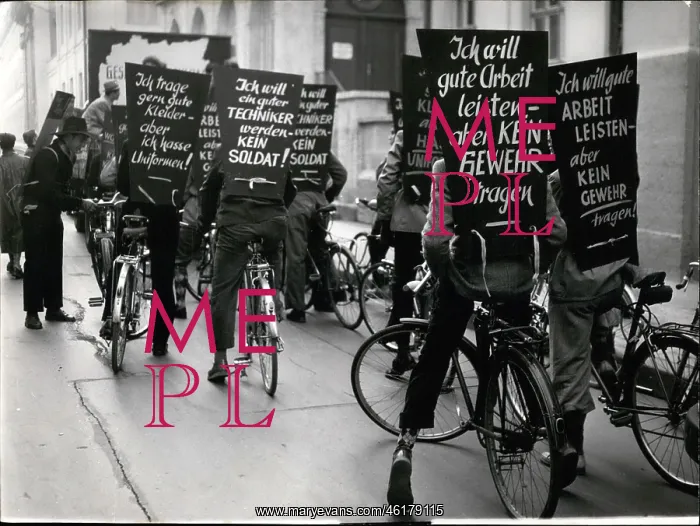 : Young people demonstrate against rearmament of Germany : Young people demonstrate against rearmament of Germany