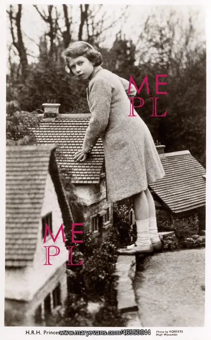  : Young Princess Elizabeth at Bekonscot