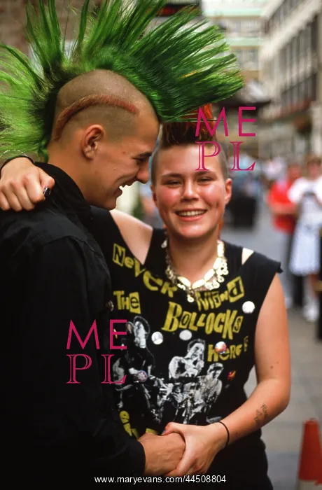 : Young Punk couple 1990s : Young Punk couple 1990s