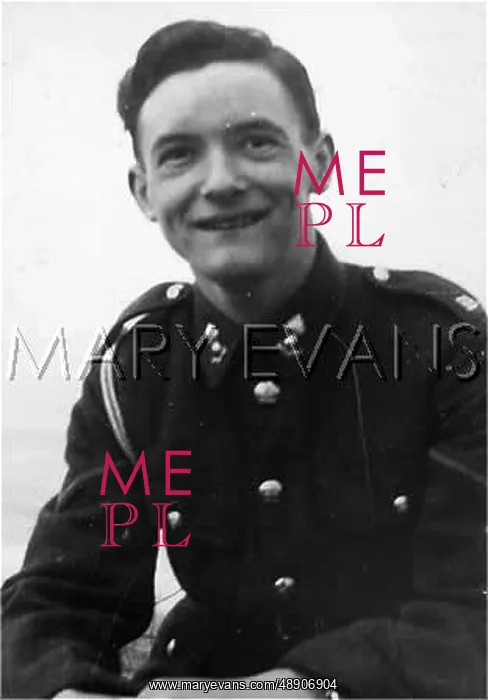  : YOUNG SOLDIER / WWII