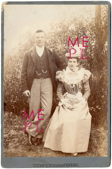 : Young Victorian couple in an outdoor setting : Young Victorian couple in an outdoor setting