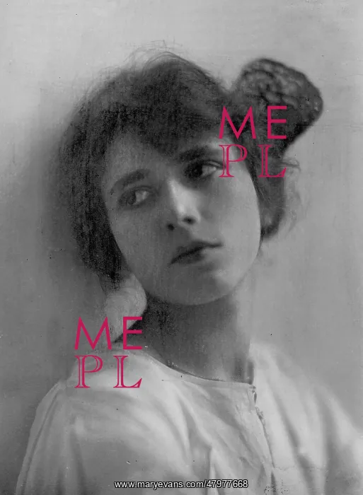 : Young woman of the twenties : Young woman of the twenties