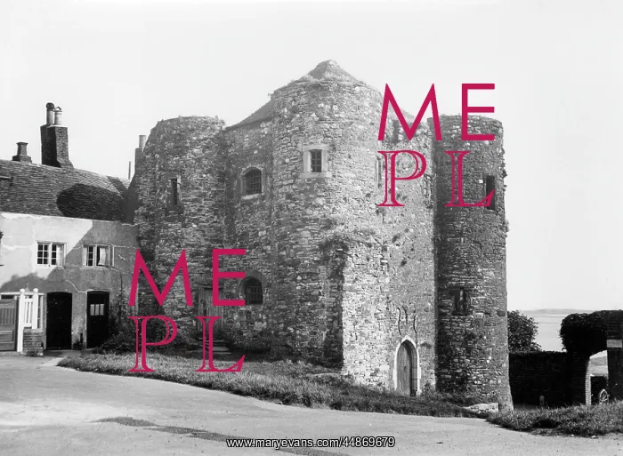 : YPRES TOWER. RYE : YPRES TOWER. RYE