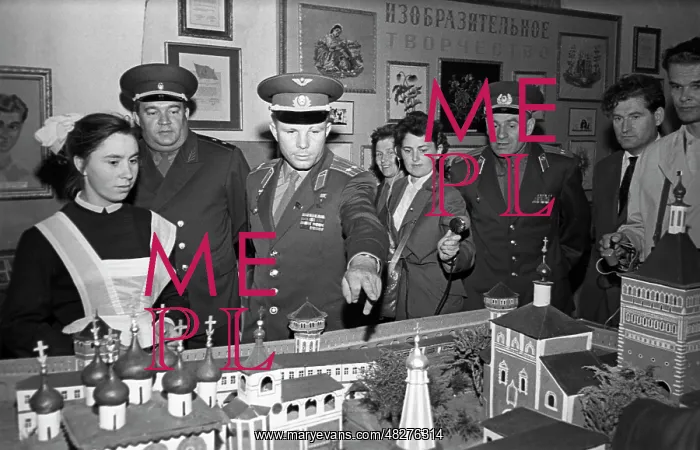: Yu.Gagarin's visit to Suzdal : Yu.Gagarin's visit to Suzdal