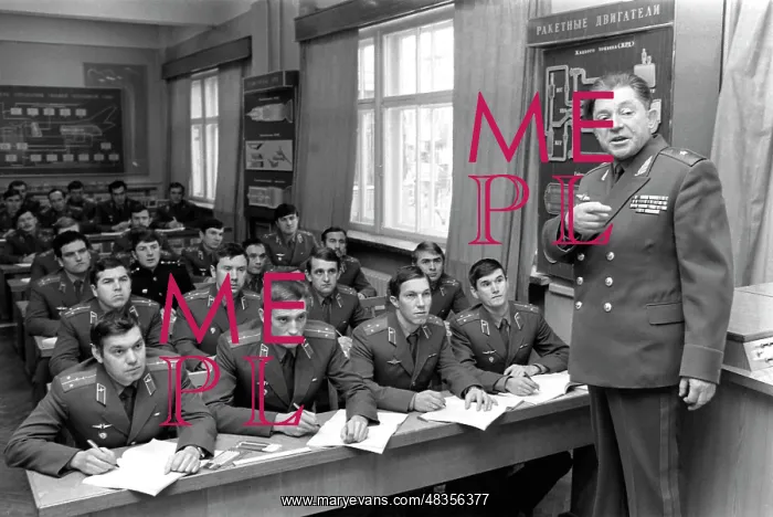 : Yulian Nechayev, 1982 : Yulian Nechayev, 1982