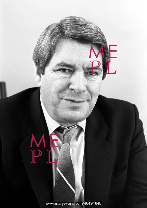 : Yuri Afanasyev, 1990 : Yuri Afanasyev, 1990