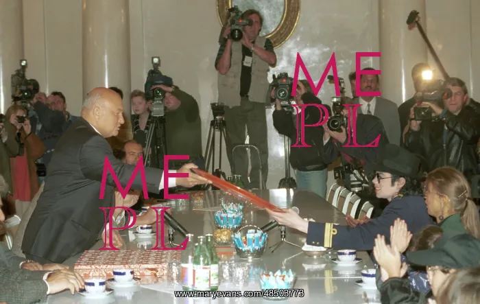 : Yuri Luzhkov meets with Michael Jackson, 1996 : Yuri Luzhkov meets with Michael Jackson, 1996