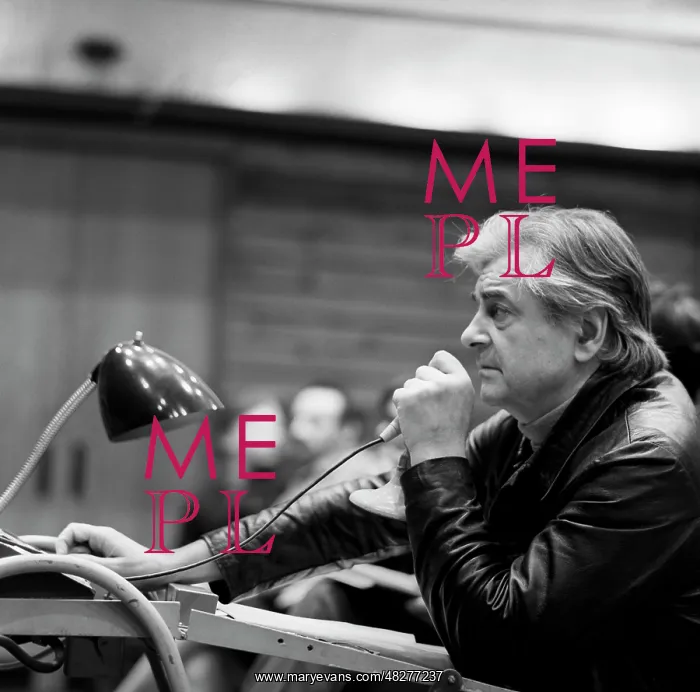 : Yuri Lyubimov, 1977 : Yuri Lyubimov, 1977