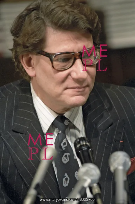 : Yves Saint-Laurent in Moscow, 1986 : Yves Saint-Laurent in Moscow, 1986