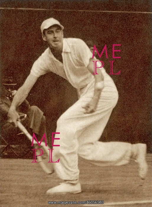 : Yvon Petra playing tennis : Yvon Petra playing tennis
