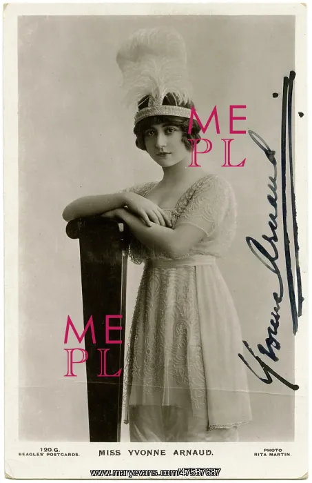  : Yvonne Arnaud
