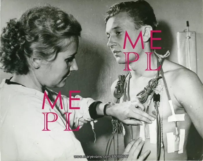 : Z.A. Arapova, left, a senior laboratory assistant in a ? : Z.A. Arapova, left, a senior laboratory assistant in a ?