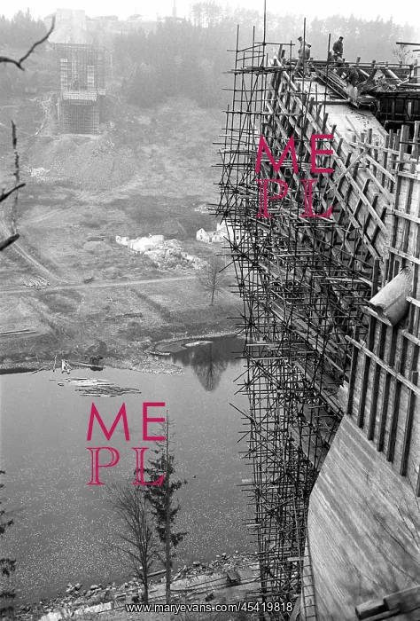 : Zdakov Bridge - construction - steel : Zdakov Bridge - construction - steel