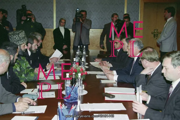 : Zelimkhan Yandarbiyev visits Russia : Zelimkhan Yandarbiyev visits Russia