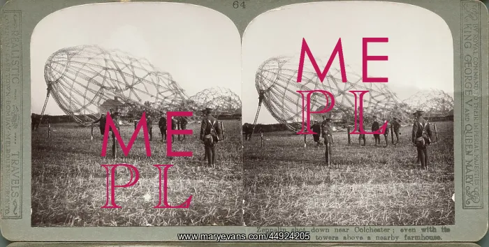 : Zeppelin. 3D Stereoscopic Image, the Remains of a Zeppelin Airship Structure : Zeppelin. 3D Stereoscopic Image, the Remains of a Zeppelin Airship Structure