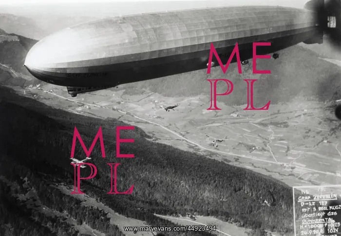 : Zeppelin LZ-127 GRAF Zeppelin : Zeppelin LZ-127 GRAF Zeppelin