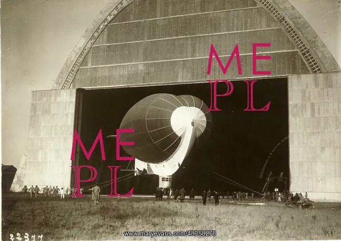  : Zodiac V10 airship