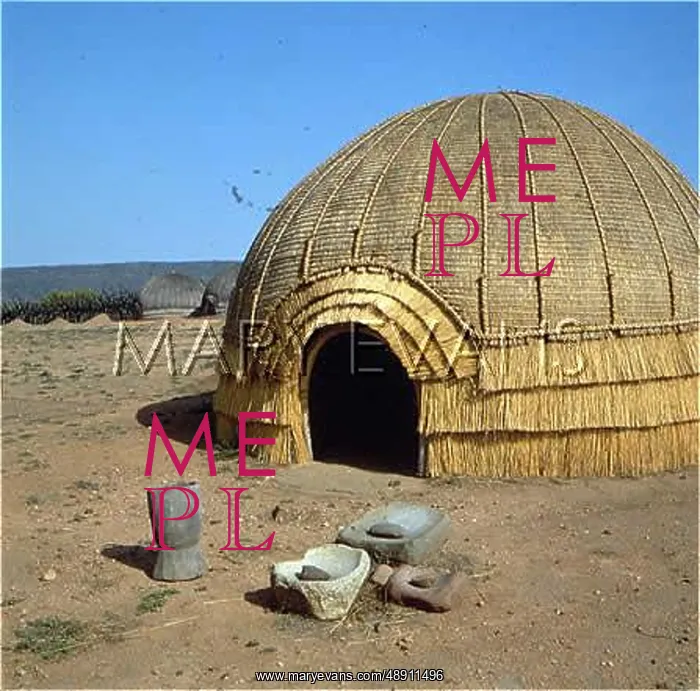 : ZULU HUT. A Zulu hut in the traditional style of the : ZULU HUT. A Zulu hut in the traditional style of the