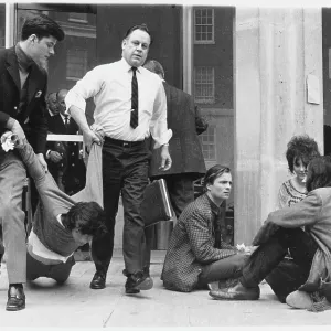 ANTI-VIETNAM OCCUPATION ANTI-VIETNAM OCCUPATION
