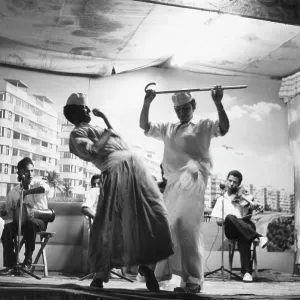 ARABS IN DRAG
