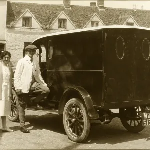Bakers Delivery Van 1, Malmesbury, Wilts (No livery) Bakers Delivery Van 1, Malmesbury, Wilts (No livery)