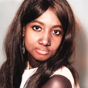 BLACK MODEL 1960S BLACK MODEL 1960S