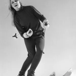 BLONDE SKIER BLONDE SKIER