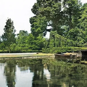 Boat House - Spring Bridge - Denham Court, Buckinghamshire