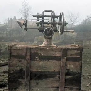 Body pounding machine at Battersby's hatworks