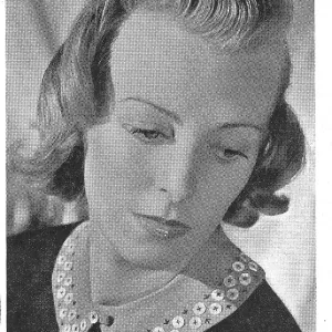 Buttoned collar
