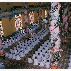 CAODIST TEMPLE/VIETNAM