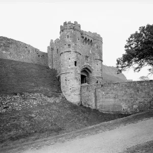 CARISBROOKE CASTLE CARISBROOKE CASTLE