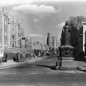 CASTLE HILL, WINDSOR CASTLE HILL, WINDSOR