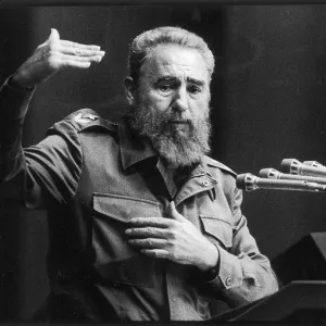CASTRO MAKES SPEECH 1993 CASTRO MAKES SPEECH 1993