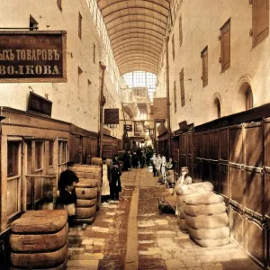 CLOTHES MARKET/RUSSIA