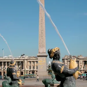 Concorde Square (The Place de le Condorde). Detail of the f Concorde Square (The Place de le Condorde). Detail of the f