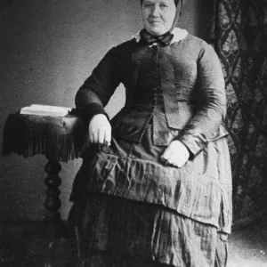 COSTUME/WOMEN C.1880 COSTUME/WOMEN C.1880