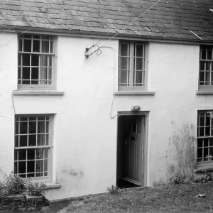 DYLAN THOMAS HOME DYLAN THOMAS HOME