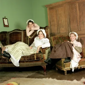 EDWARDIAN HOUSEMAIDS EDWARDIAN HOUSEMAIDS