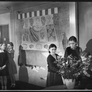 FLOWER ARRANGING CLASS FLOWER ARRANGING CLASS