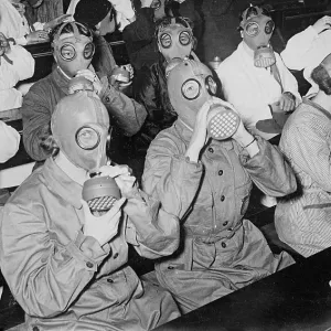 GERMAN GAS MASKS GERMAN GAS MASKS