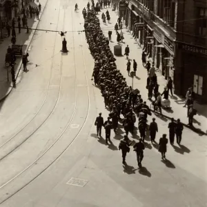 German soldiers returning home German soldiers returning home
